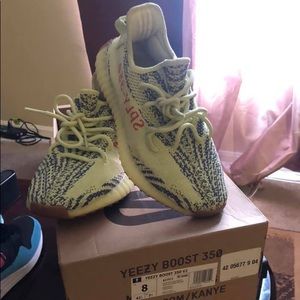 Yeezy boost 350 v2 semi frozen